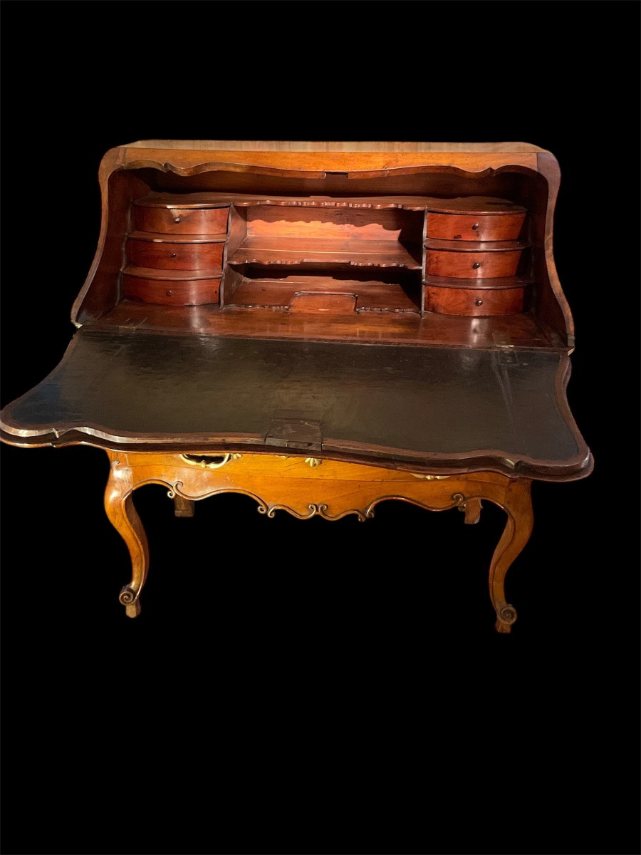 Bureau Dos D’âne Louis XV En Noyer. 18ème Siècle. -photo-1