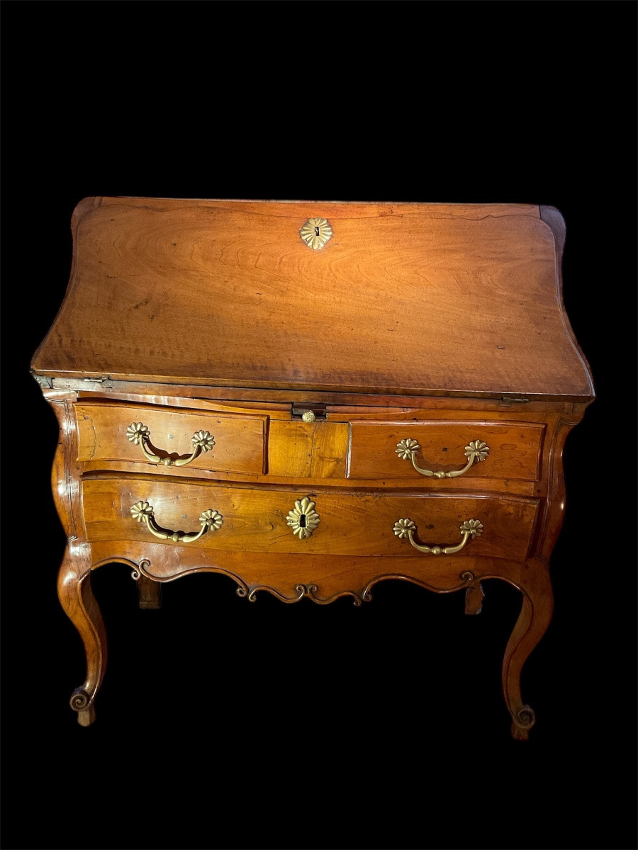 Bureau Dos D’âne Louis XV En Noyer. 18ème Siècle. -photo-2