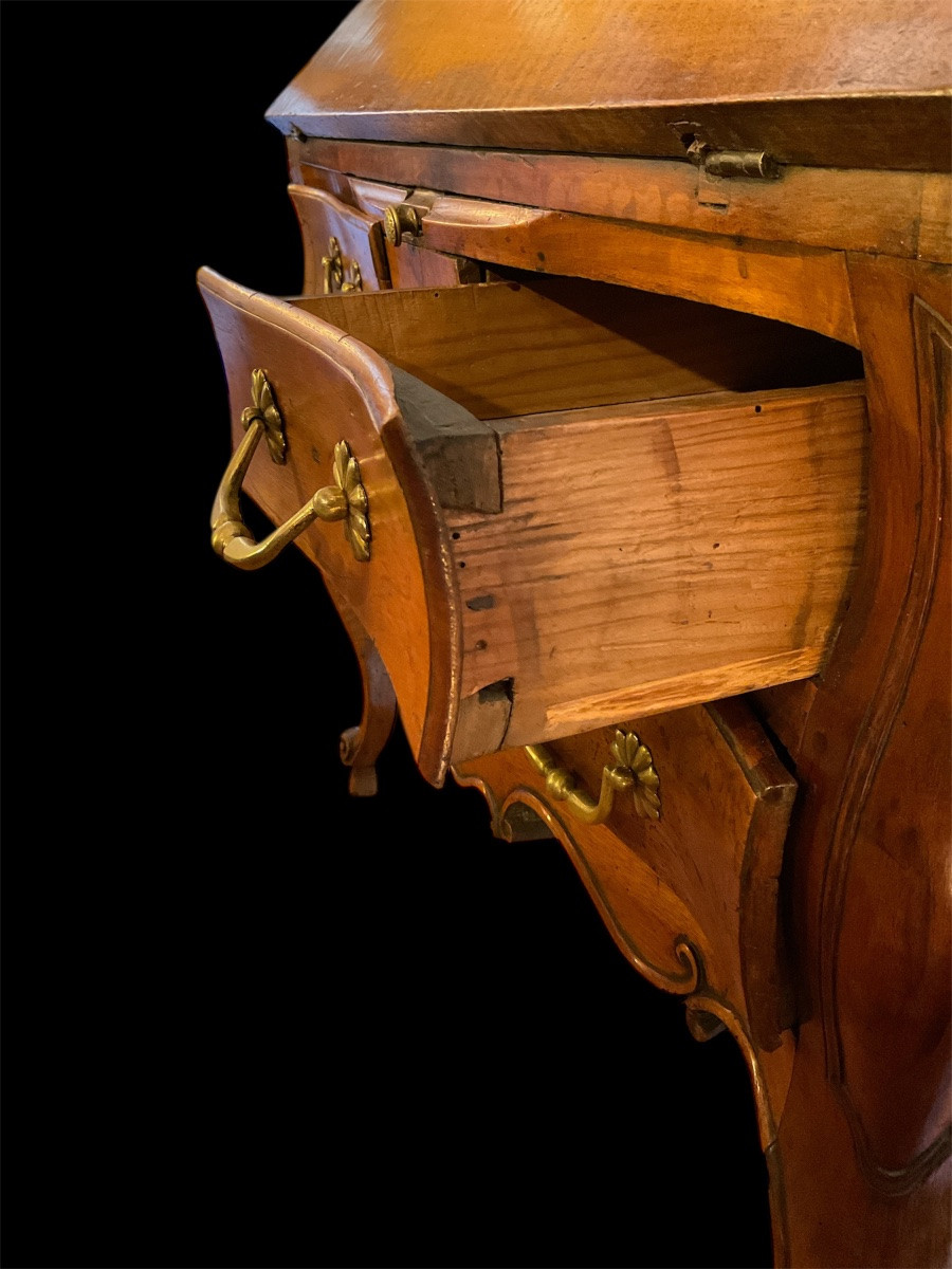 Bureau Dos D’âne Louis XV En Noyer. 18ème Siècle. -photo-4
