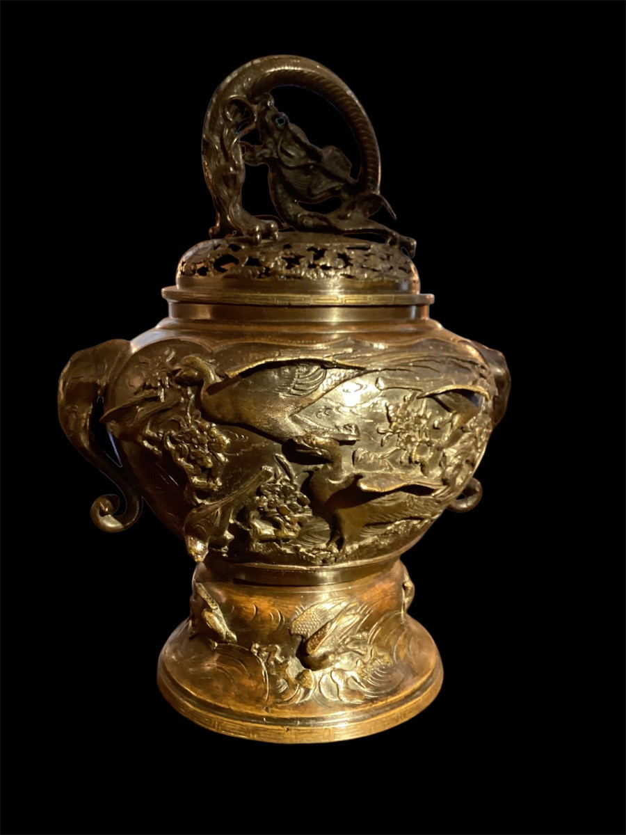 Paire de brûles  parfum en bronze. -photo-4