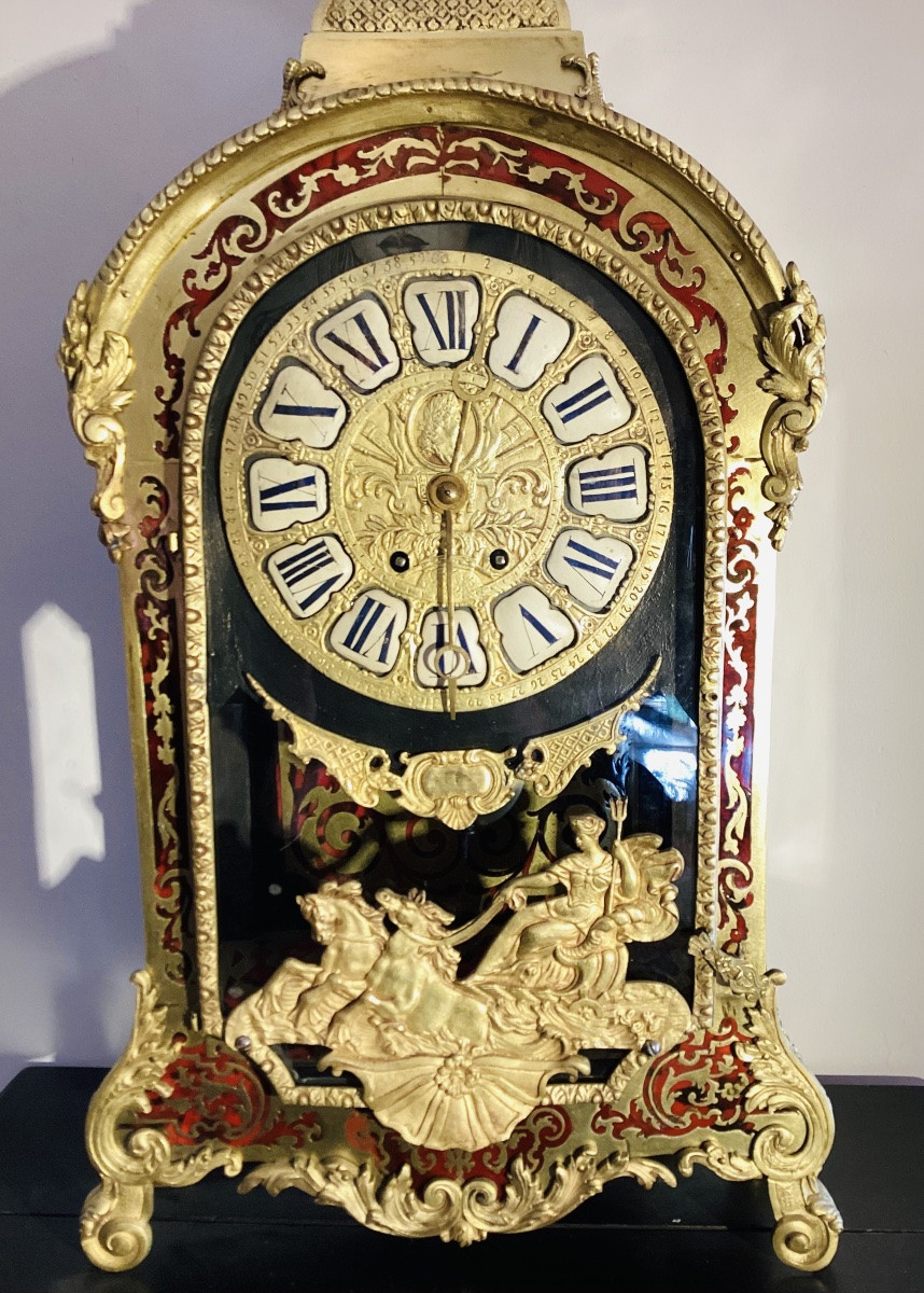Pendule en marqueterie Boulle, écailles de tortue et bronze doré.-photo-2