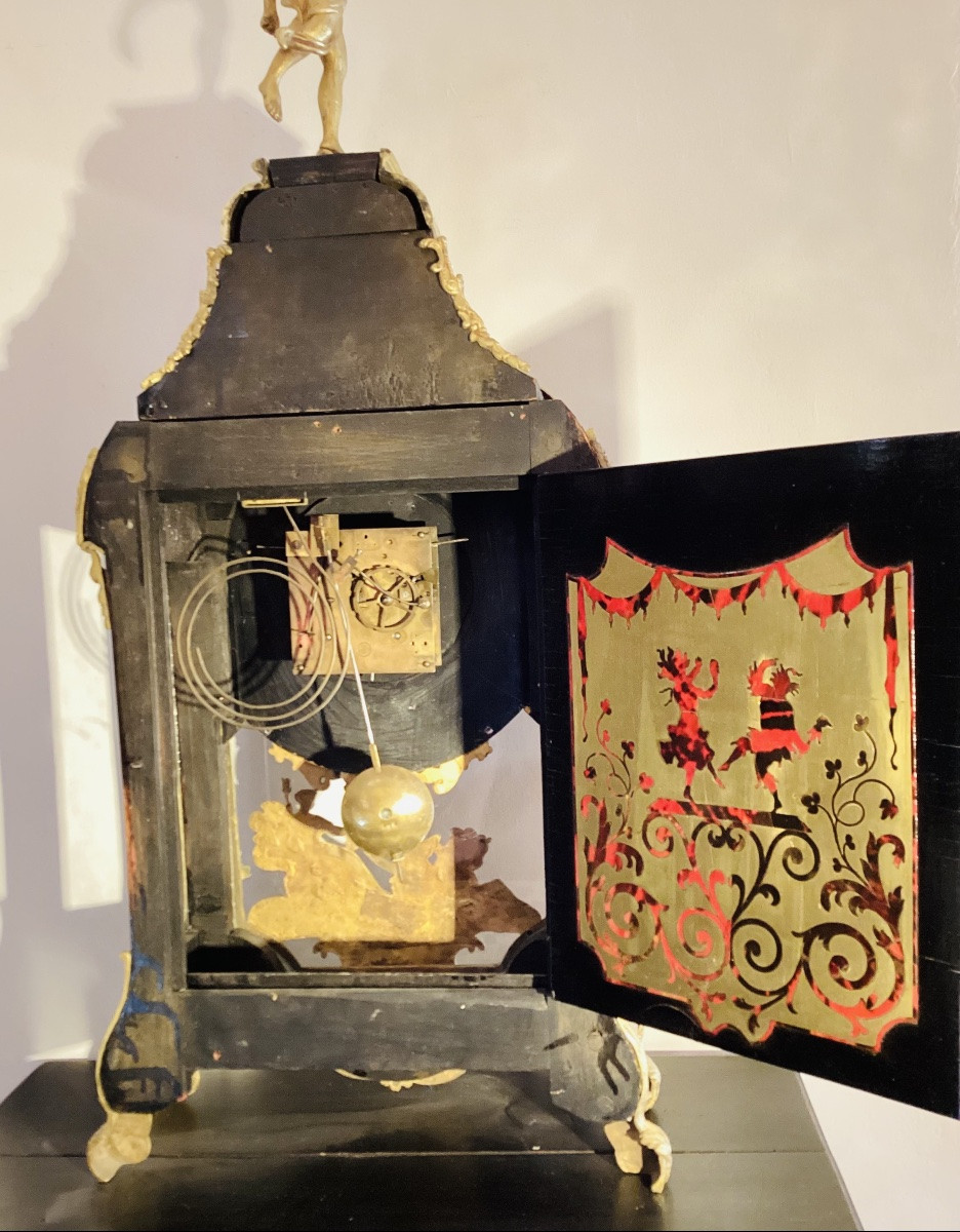 Pendule en marqueterie Boulle, écailles de tortue et bronze doré.-photo-3