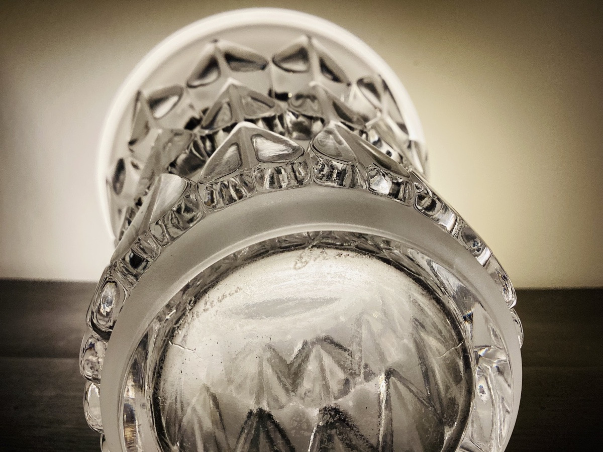 Lalique France Vase, "leaves" Model, Circa 1934.-photo-2