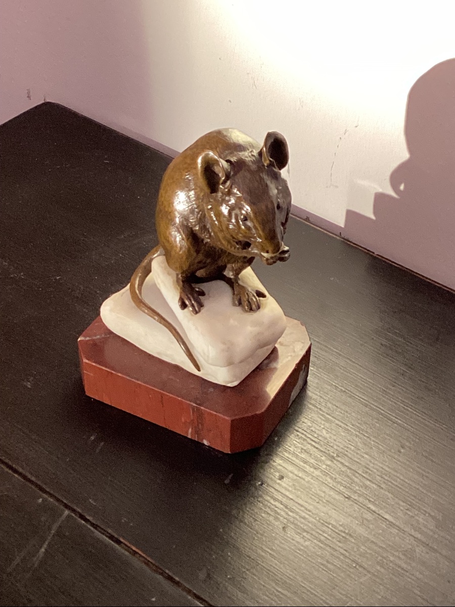 Charles Valton. The Mouse With The Sugar Cubes. -photo-2