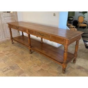 Large Cloth Table In Blond Oak. 19th Century. 