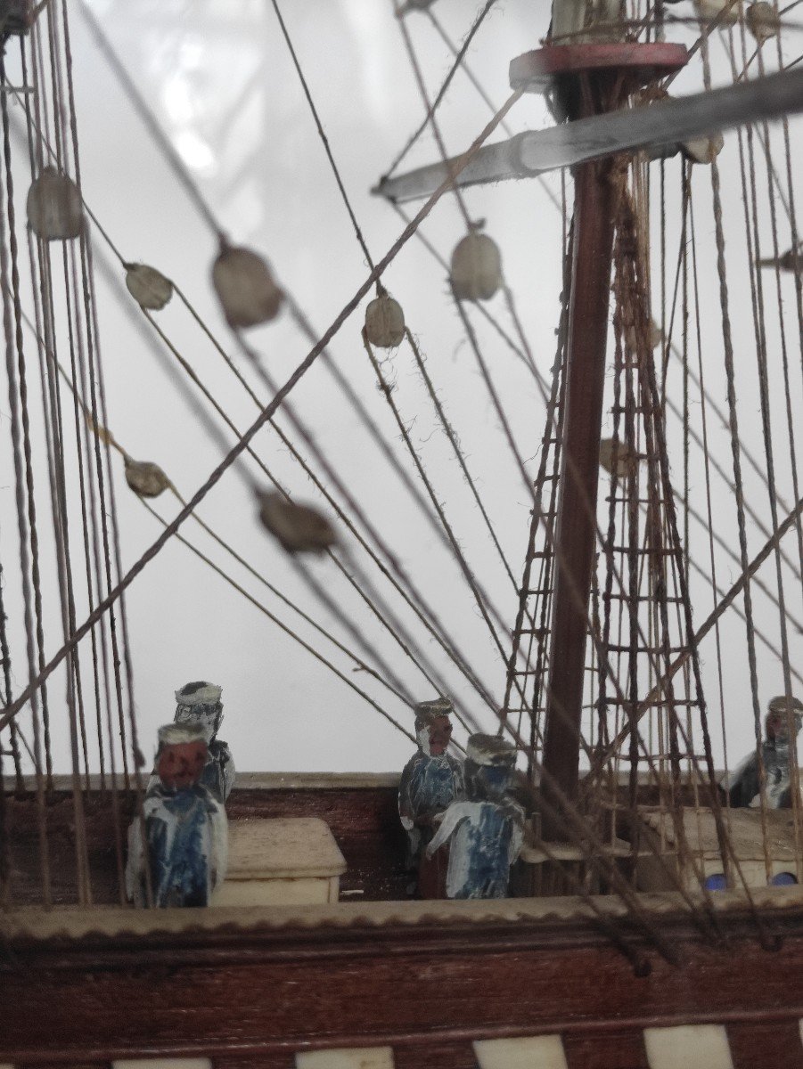 Maquette De Bateau Quatre-mâts Barque avec Marins. Vitrine d'Origine. Diorama Fin XIX° Siècle.-photo-7