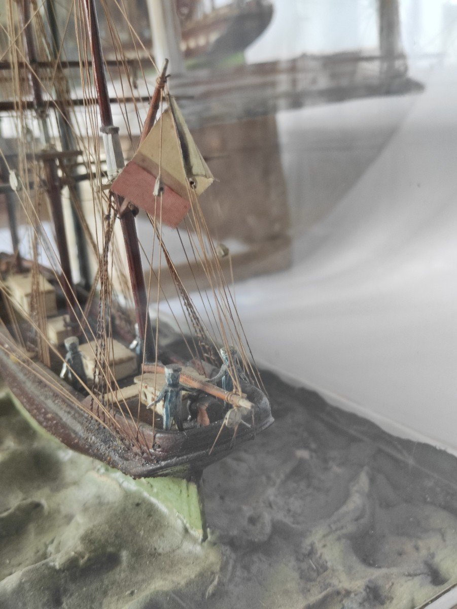 Maquette De Bateau Trois-mâts Barque avec marins. Vitrine d'Origine. Diorama Fin XIX° Siècle.-photo-2
