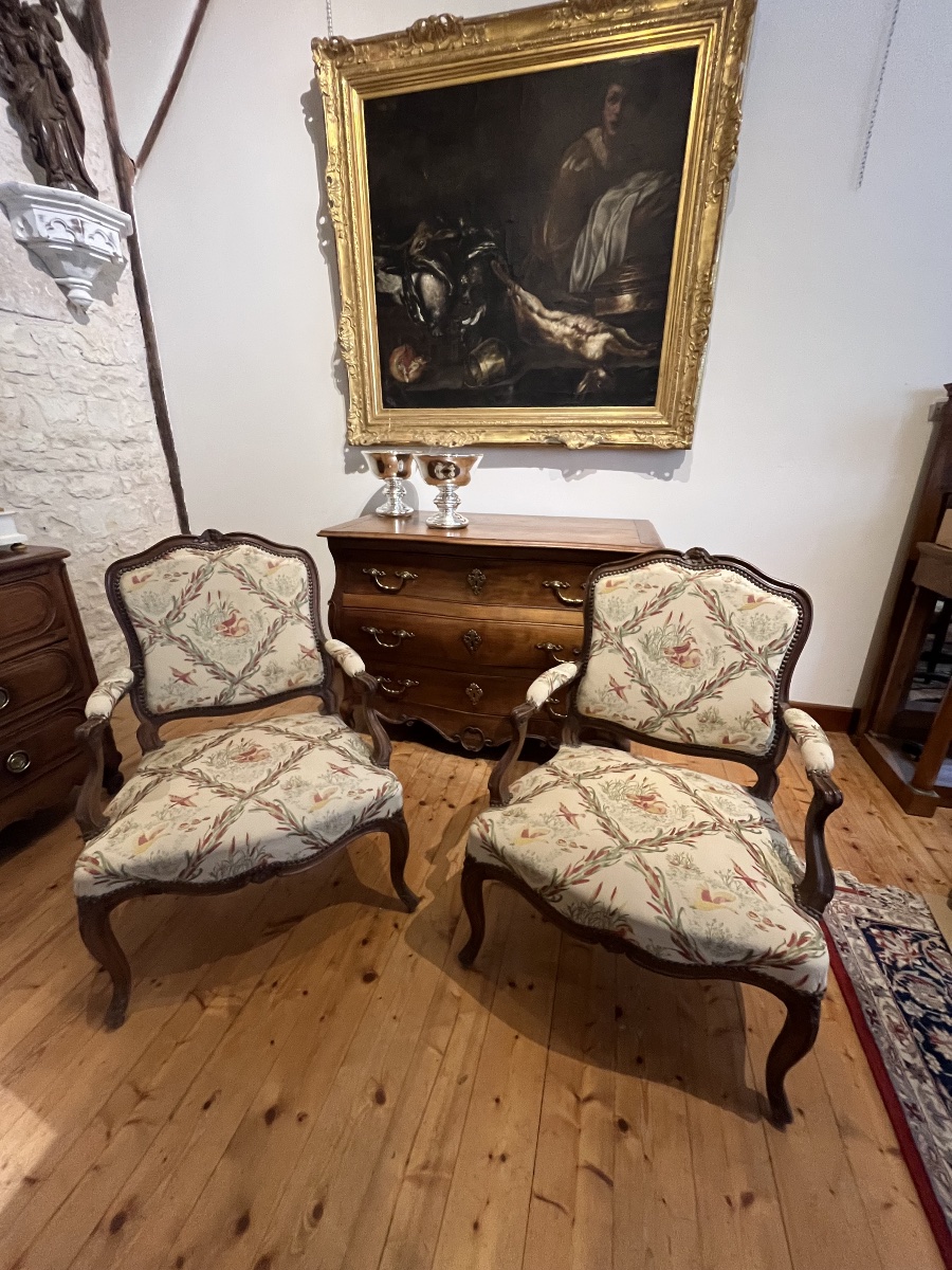 A Pair Of Louis XV Armchairs. Queen-style Backrest In Molded Beech. -photo-2