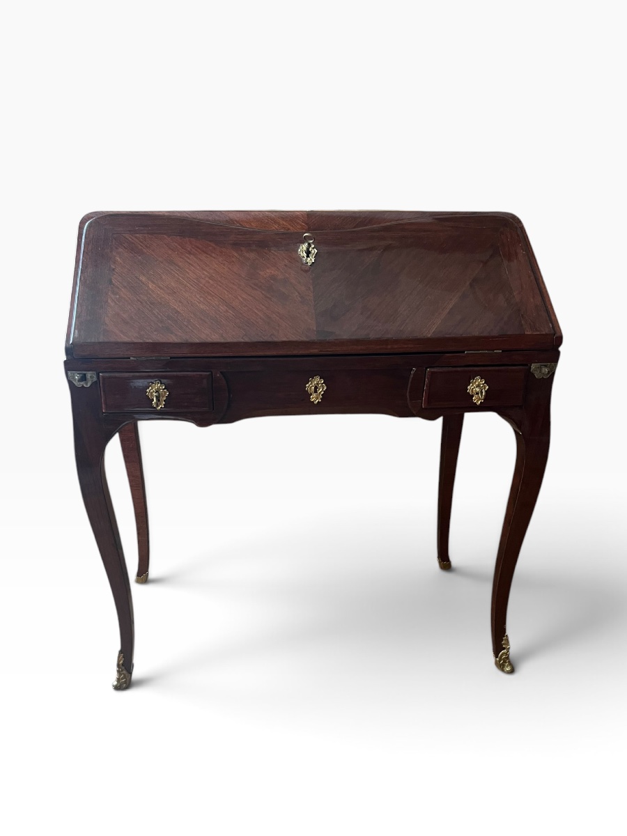 Curved Louis XV Sloping Desk. Satiné Veneer. 18th Century. H 87 Cm, W 82 Cm -photo-3