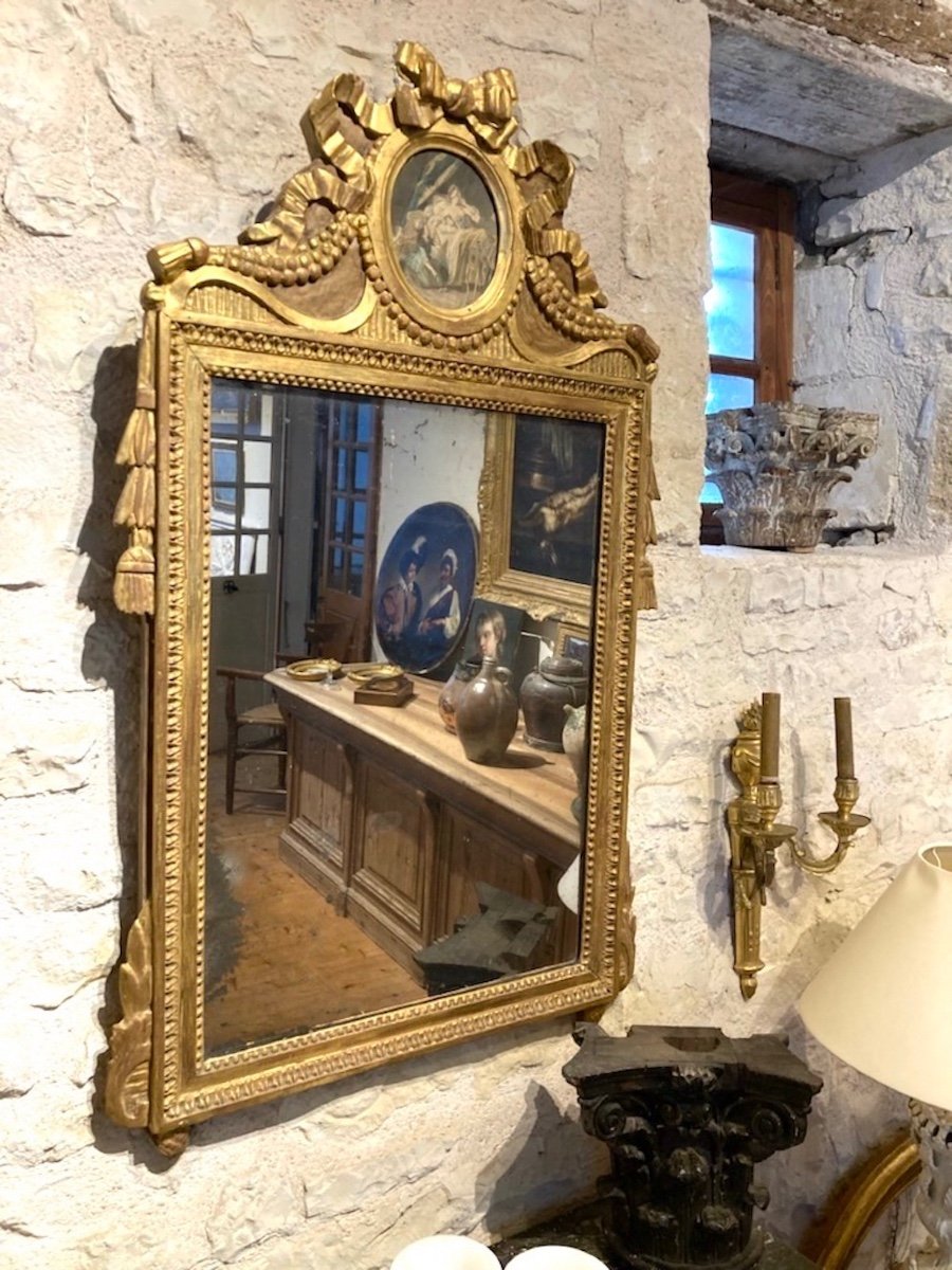 Miroir  De Style Louis XVI En Bois Doré Sculpté.  H 115 cm. -photo-1