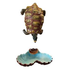 Sarreguemines fontaine tortue et vasque majolique 913 circa 1885 Art Nouveau  tortue H50 cm 