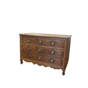 Commode Louis XVI en merisier. Les Laitons estampés "La Nation La Loi Le Roi" L 134 cm