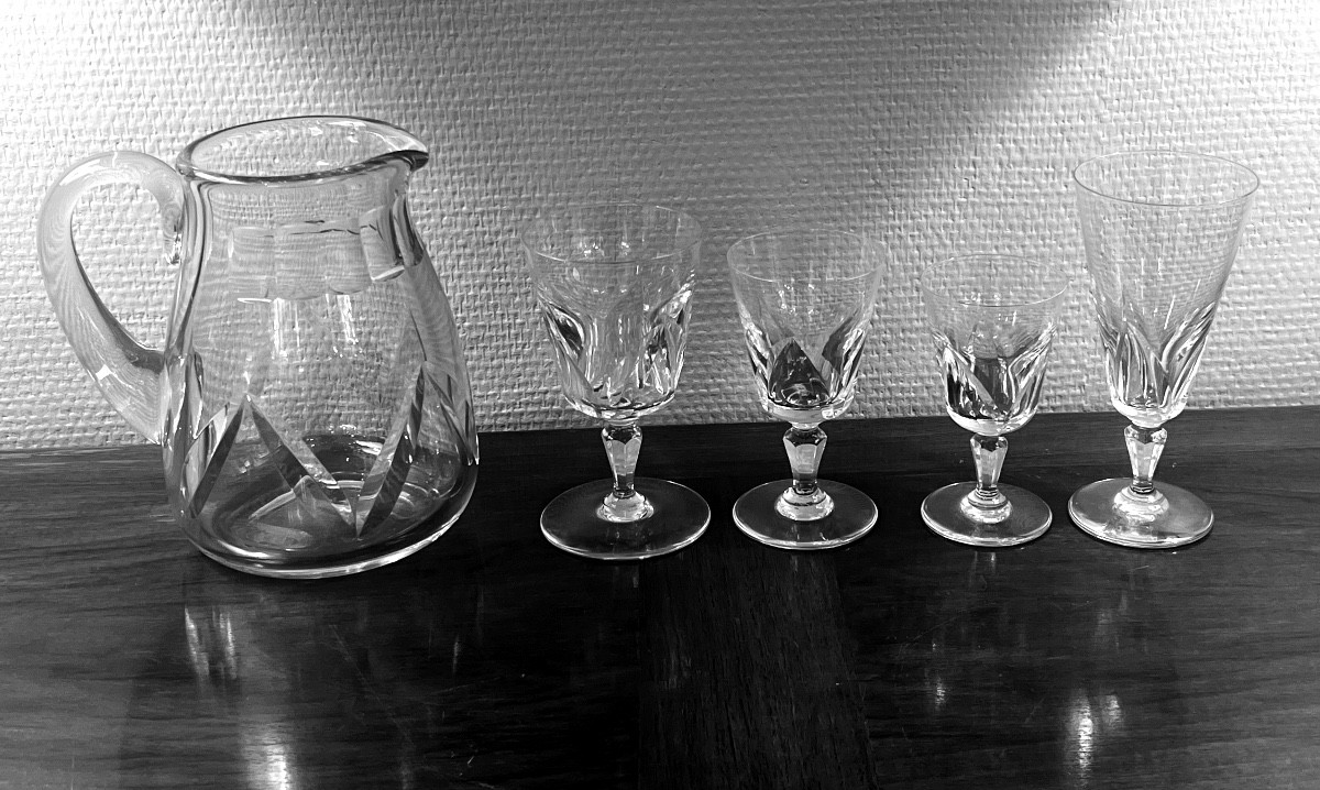 Baccarat Glass Service 48 P Model Chartres