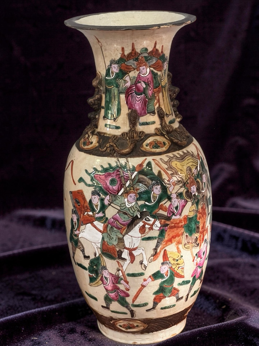 Superb Pair Of 19th-century Nanking Vases-photo-3