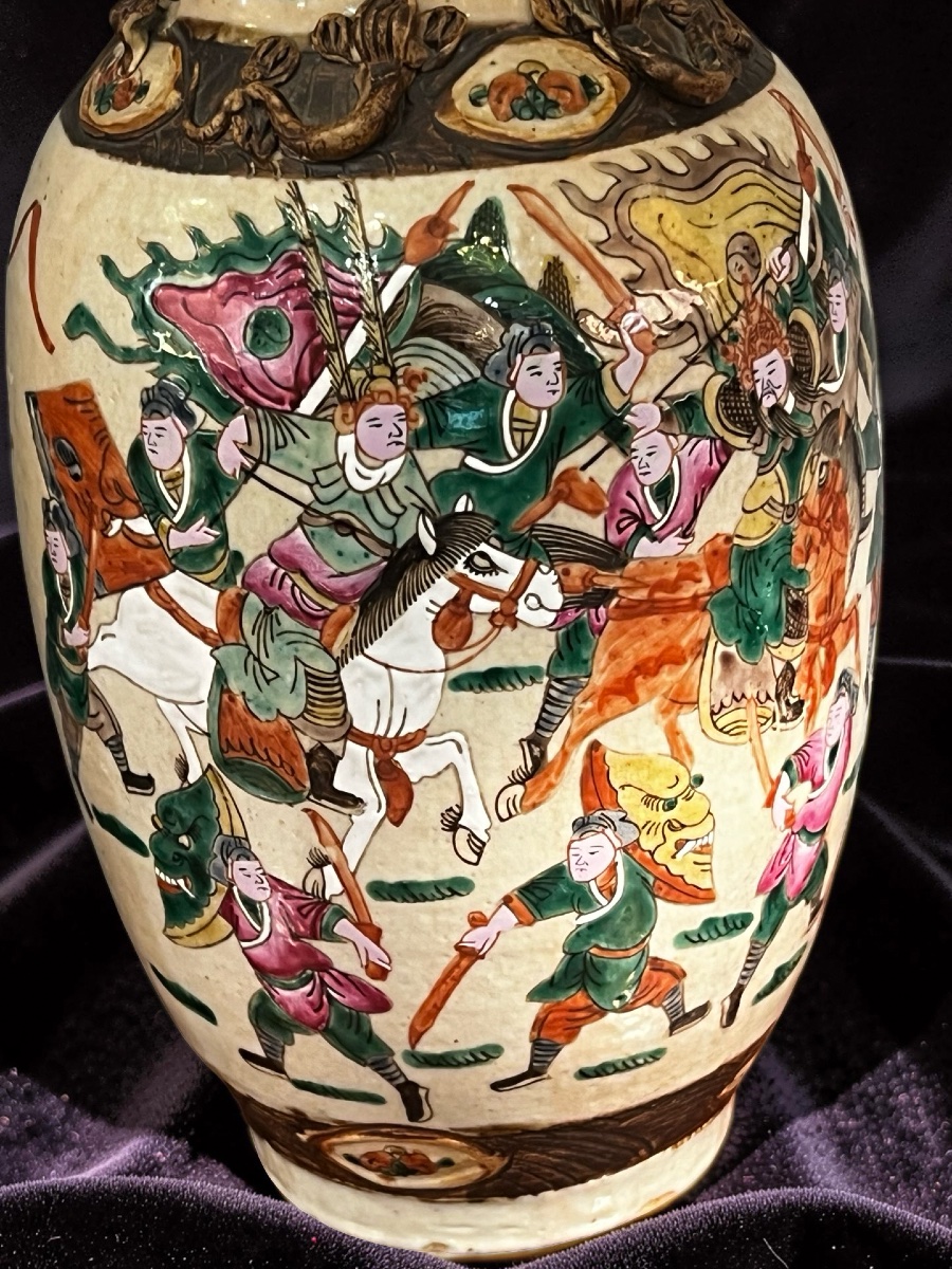 Superb Pair Of 19th-century Nanking Vases-photo-4