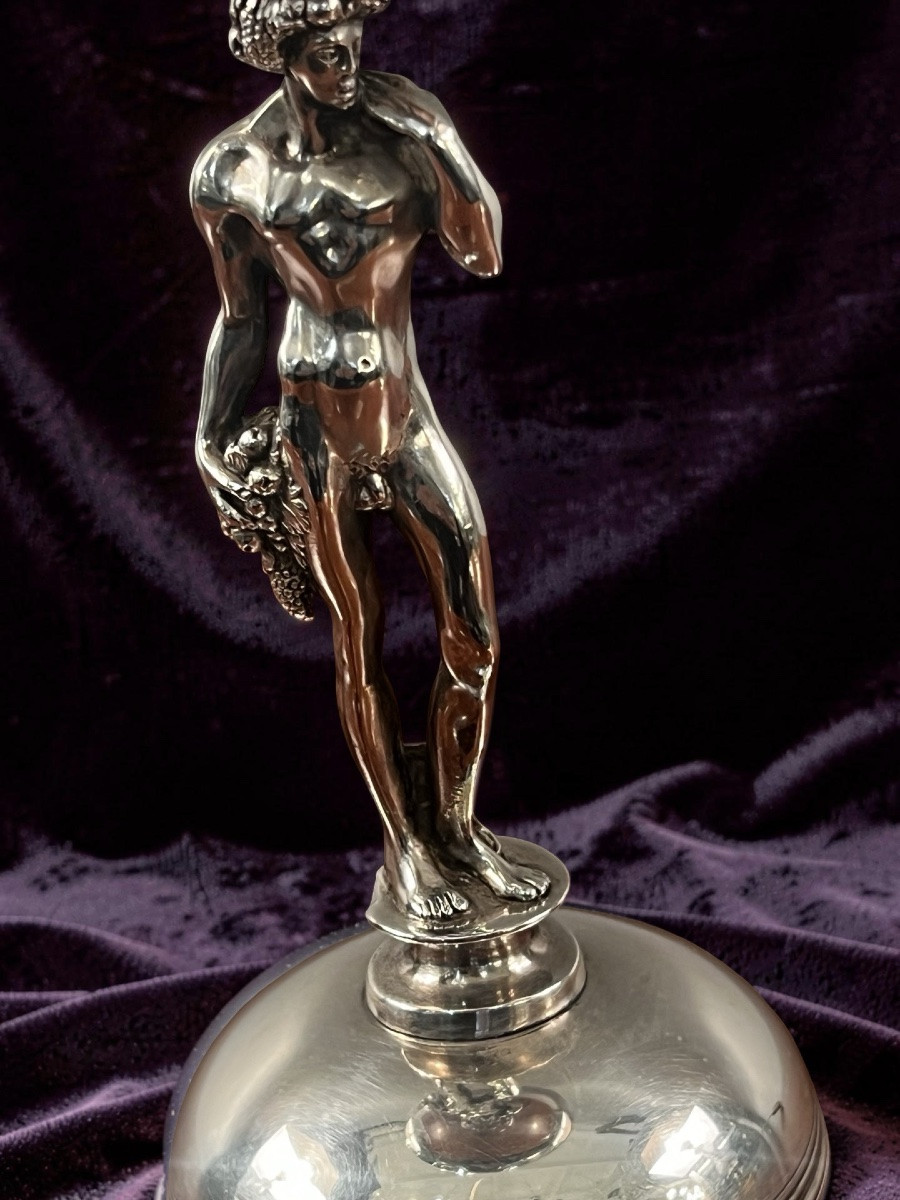 Christofle Bacchus Decorated Bowl, Silver Plated-photo-1