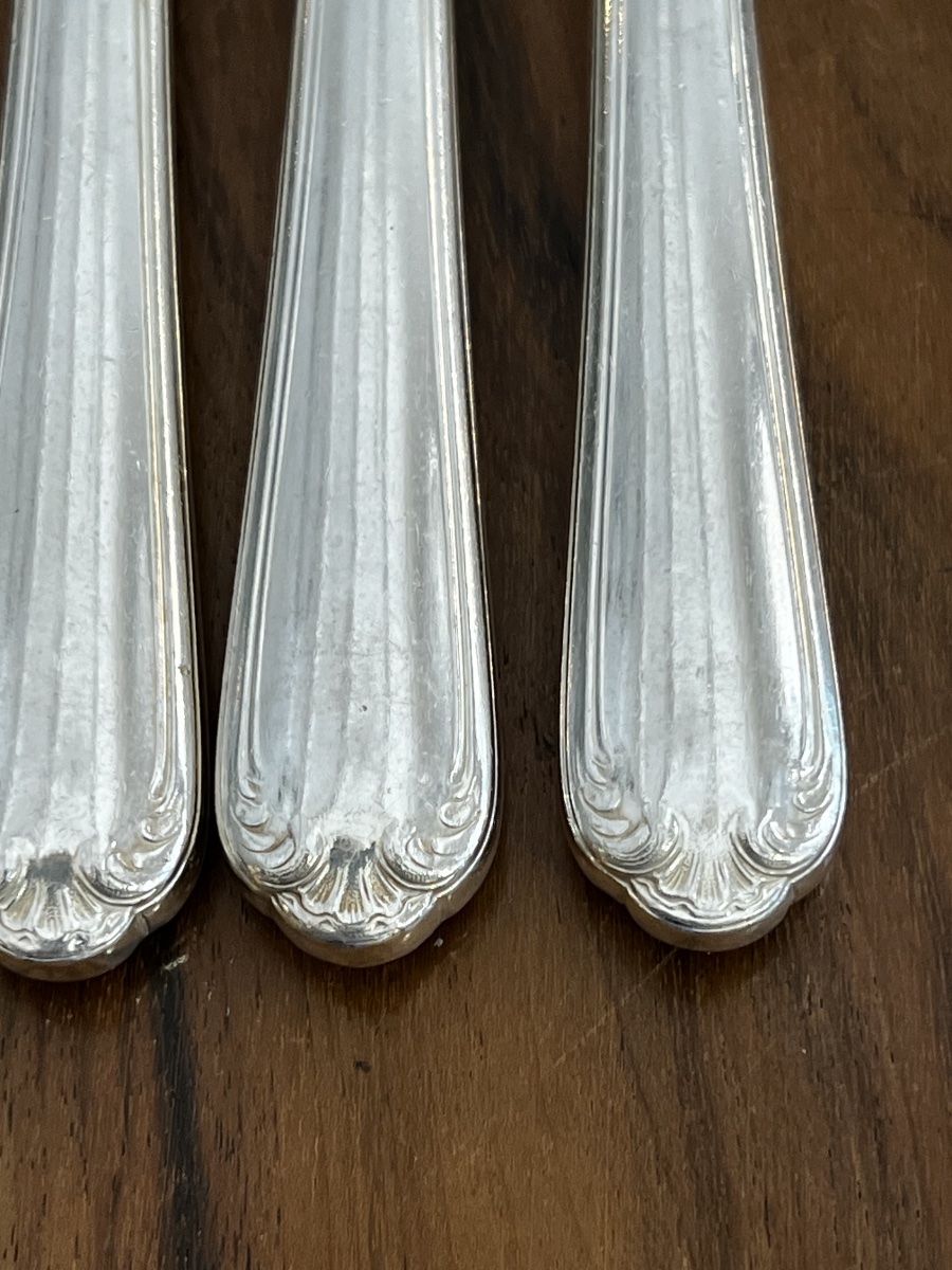 12 Silver-plated Knives, Coquille Pattern-photo-3