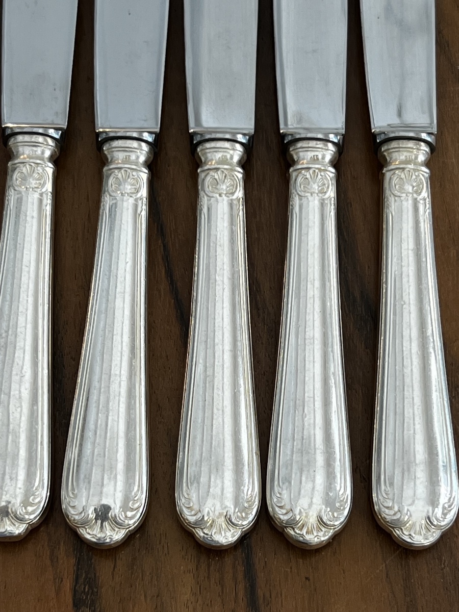 12 Silver-plated Knives, Coquille Pattern-photo-1