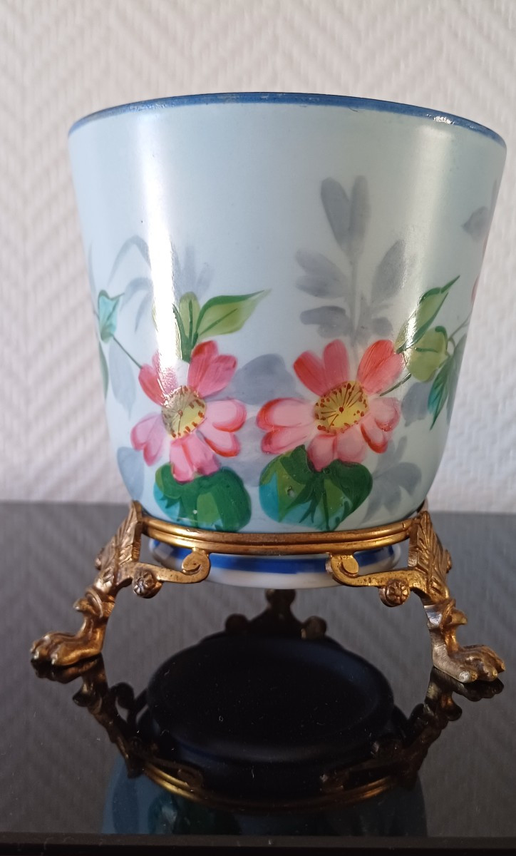 PAIRE de petits caches pots en faïence à décor floral monture bronze fin du 19 e début 20 e-photo-2