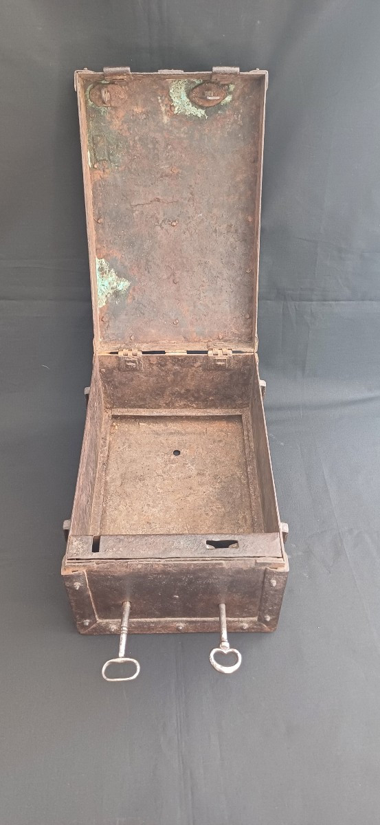 Messenger Box, France, 16th Century -photo-4