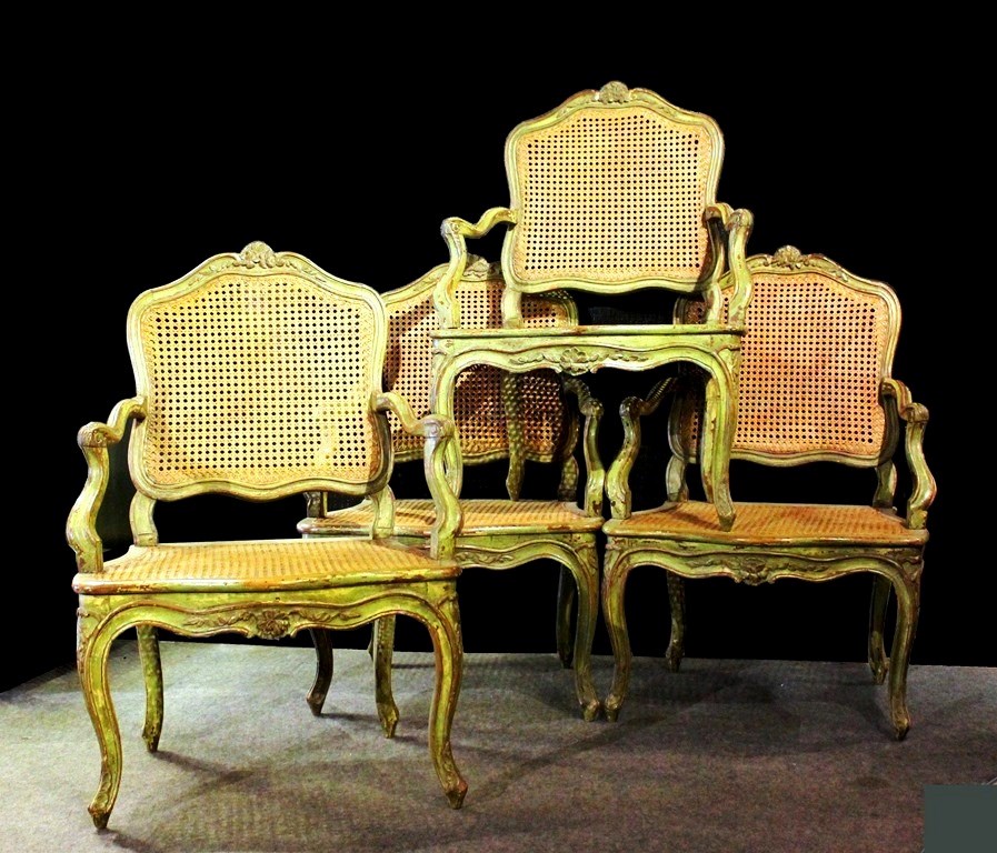 Suite De 4 Fauteuils XVIIIème