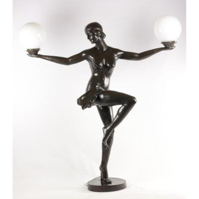 Lampe En Bronze De Style Art Deco.