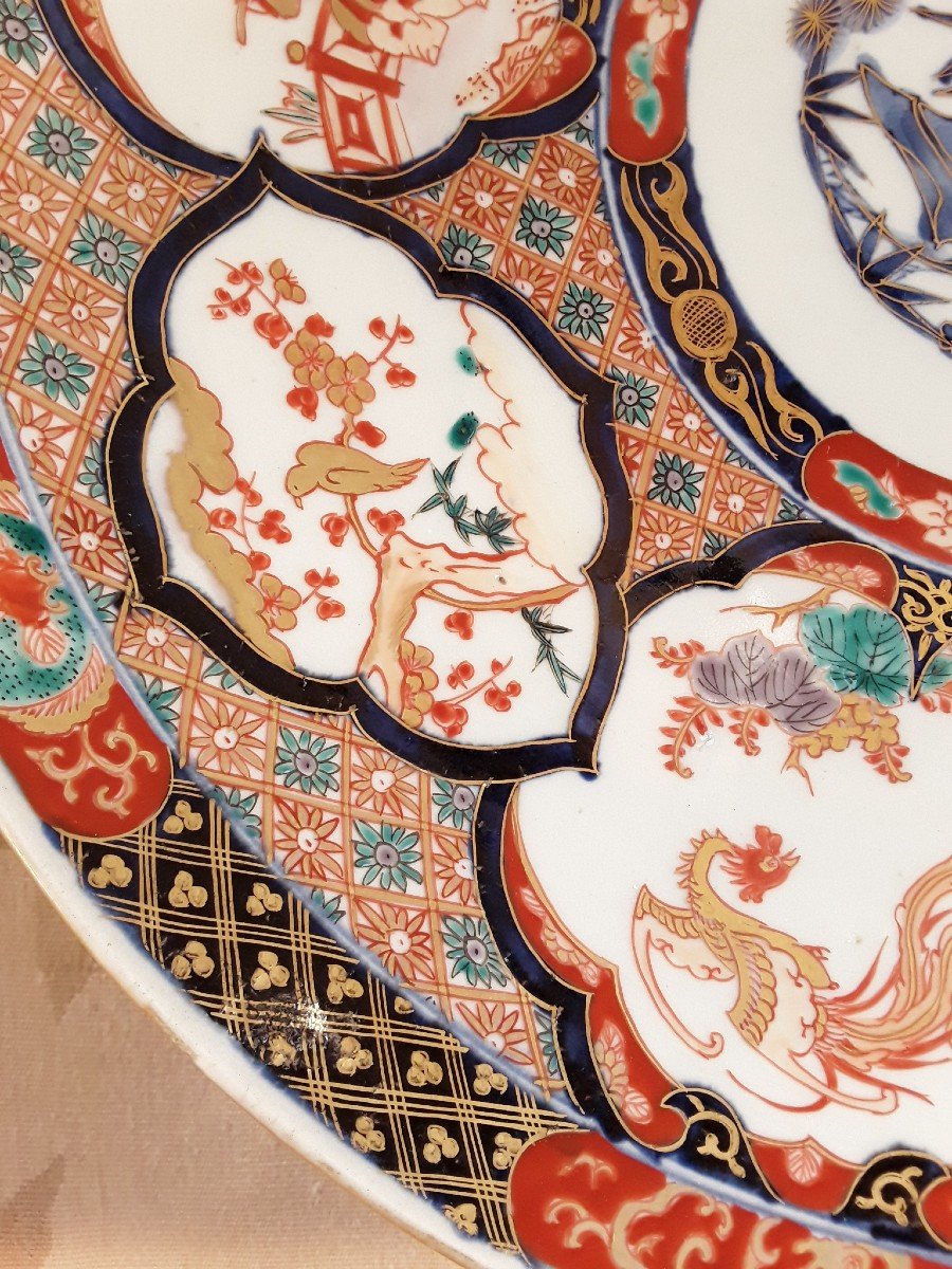Grand Plat En Porcelaine d'Imari. -photo-2