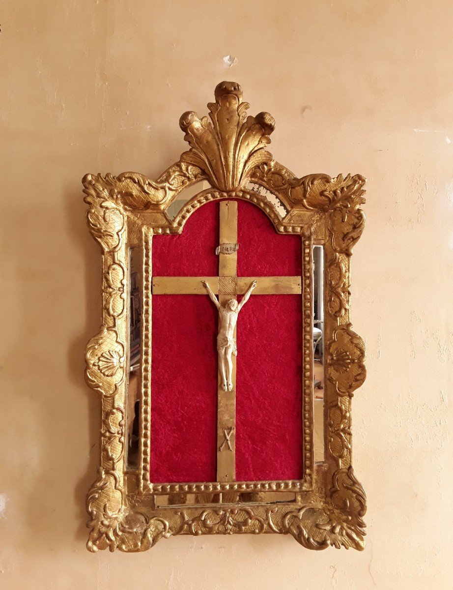 Grand Cadre Et Son Christ d'époque Régence. 