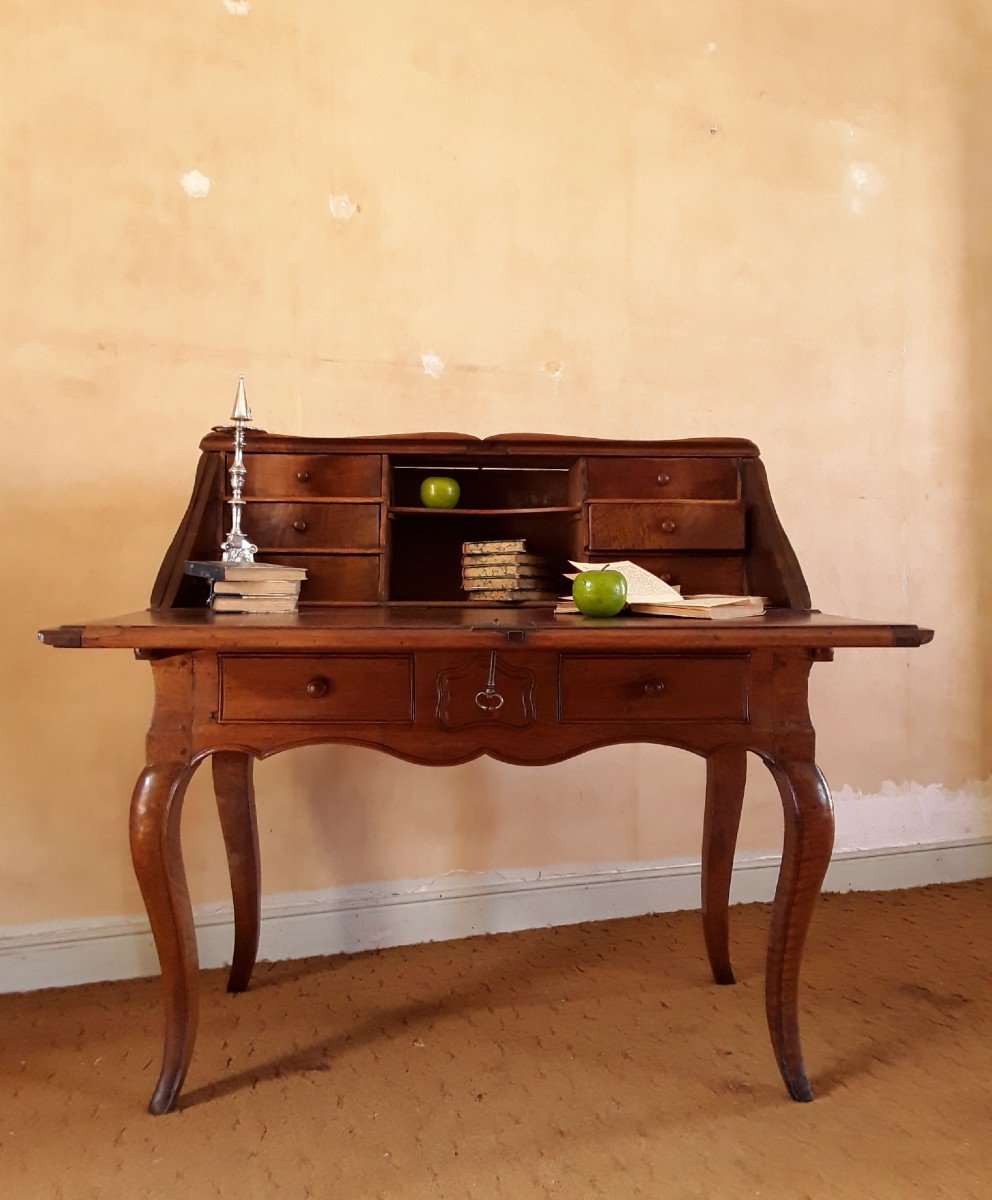 Bureau De Pente  en noyer d'époque Louis XV. -photo-3