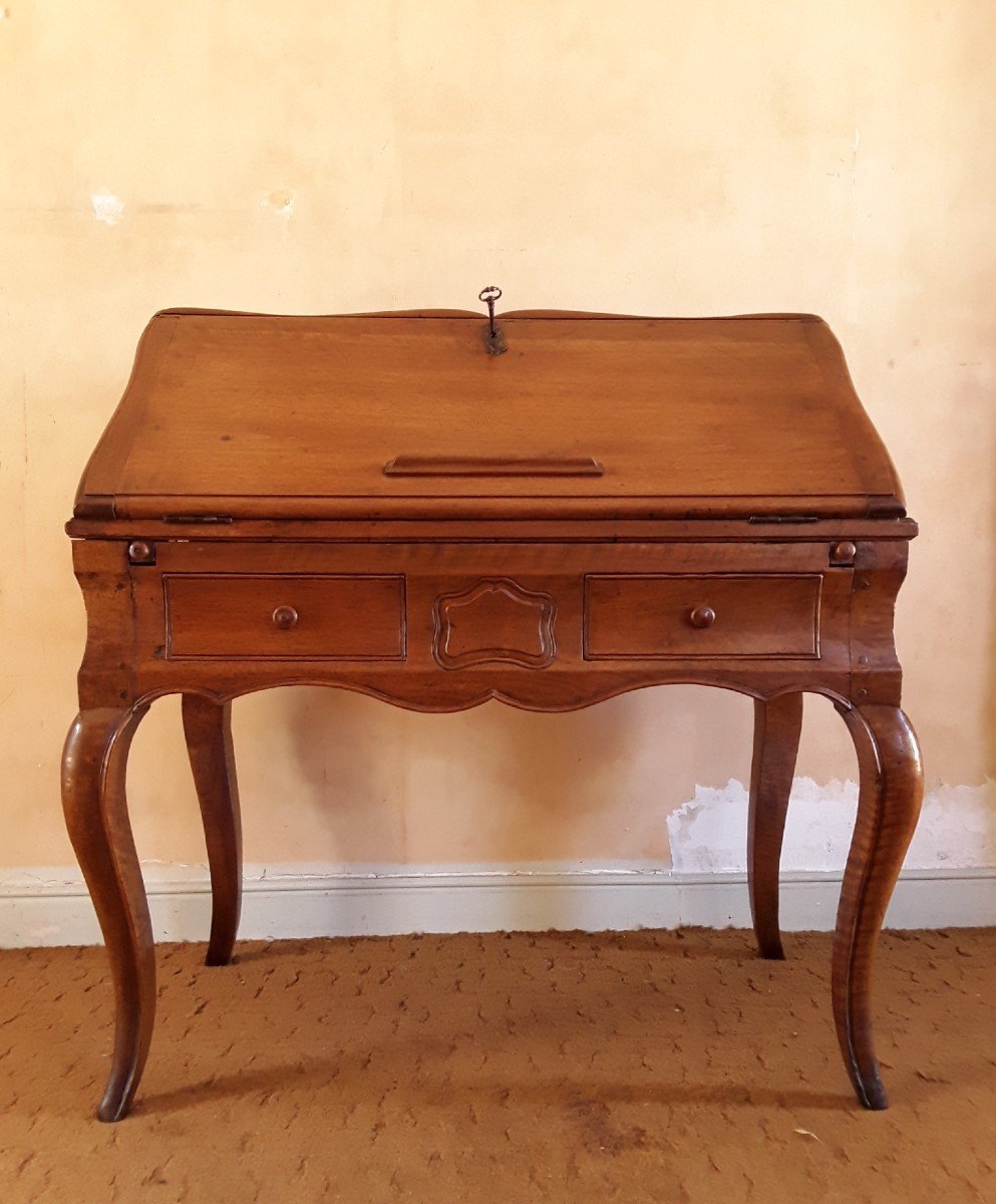 Bureau De Pente  en noyer d'époque Louis XV. -photo-4