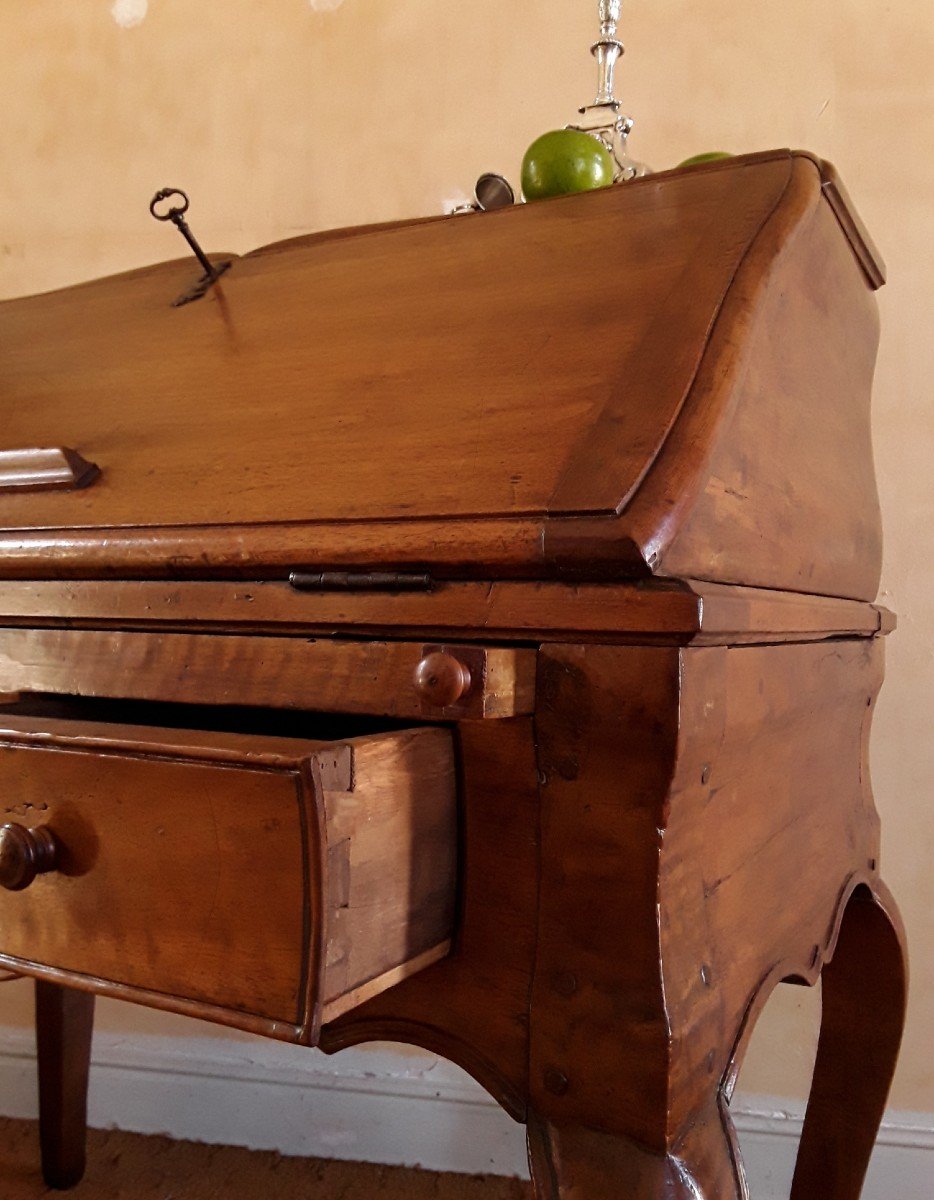 Bureau De Pente  en noyer d'époque Louis XV. -photo-7