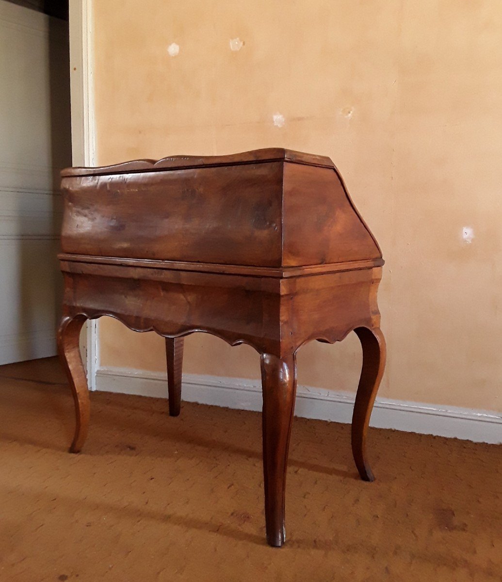 Bureau De Pente  en noyer d'époque Louis XV. -photo-8