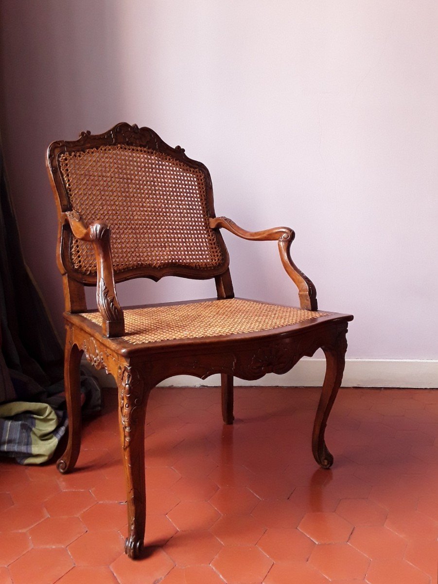 Fauteuil d'époque Régence. -photo-4