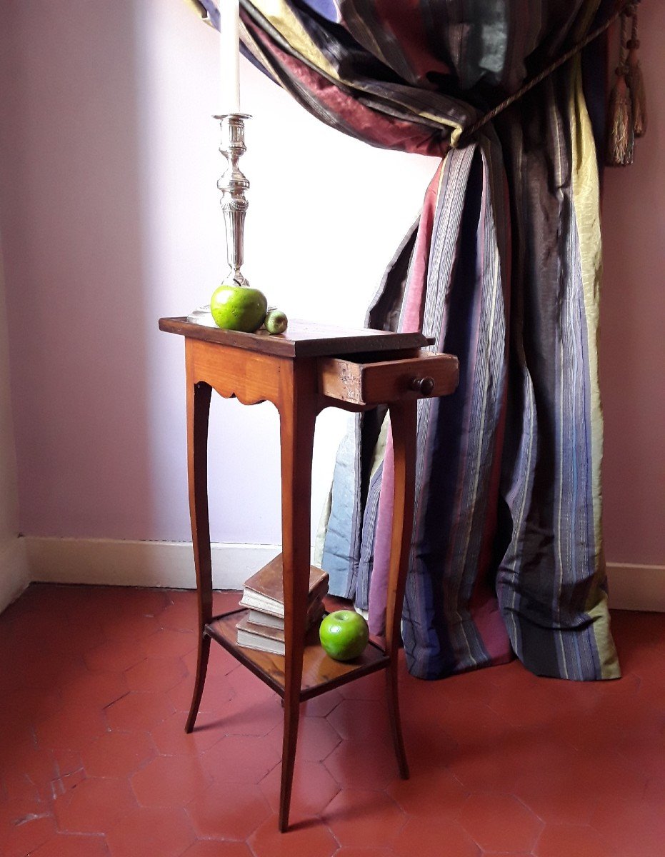 Small Louis XV Period Table.-photo-1