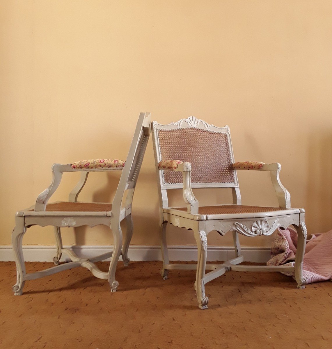 Paire De Large Fauteuils. Style Régence. -photo-4