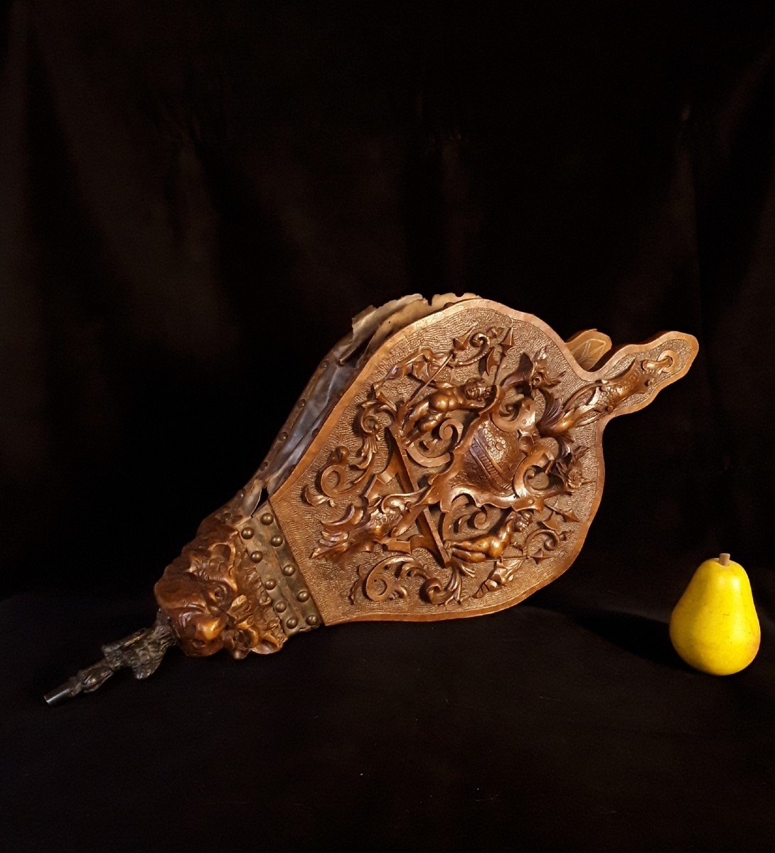 Rich Bellows From The 19th Century.-photo-2