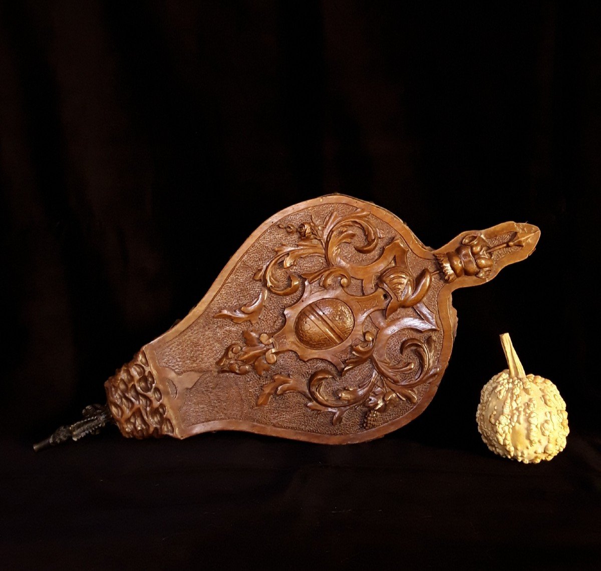 Rich Bellows From The 19th Century.-photo-1