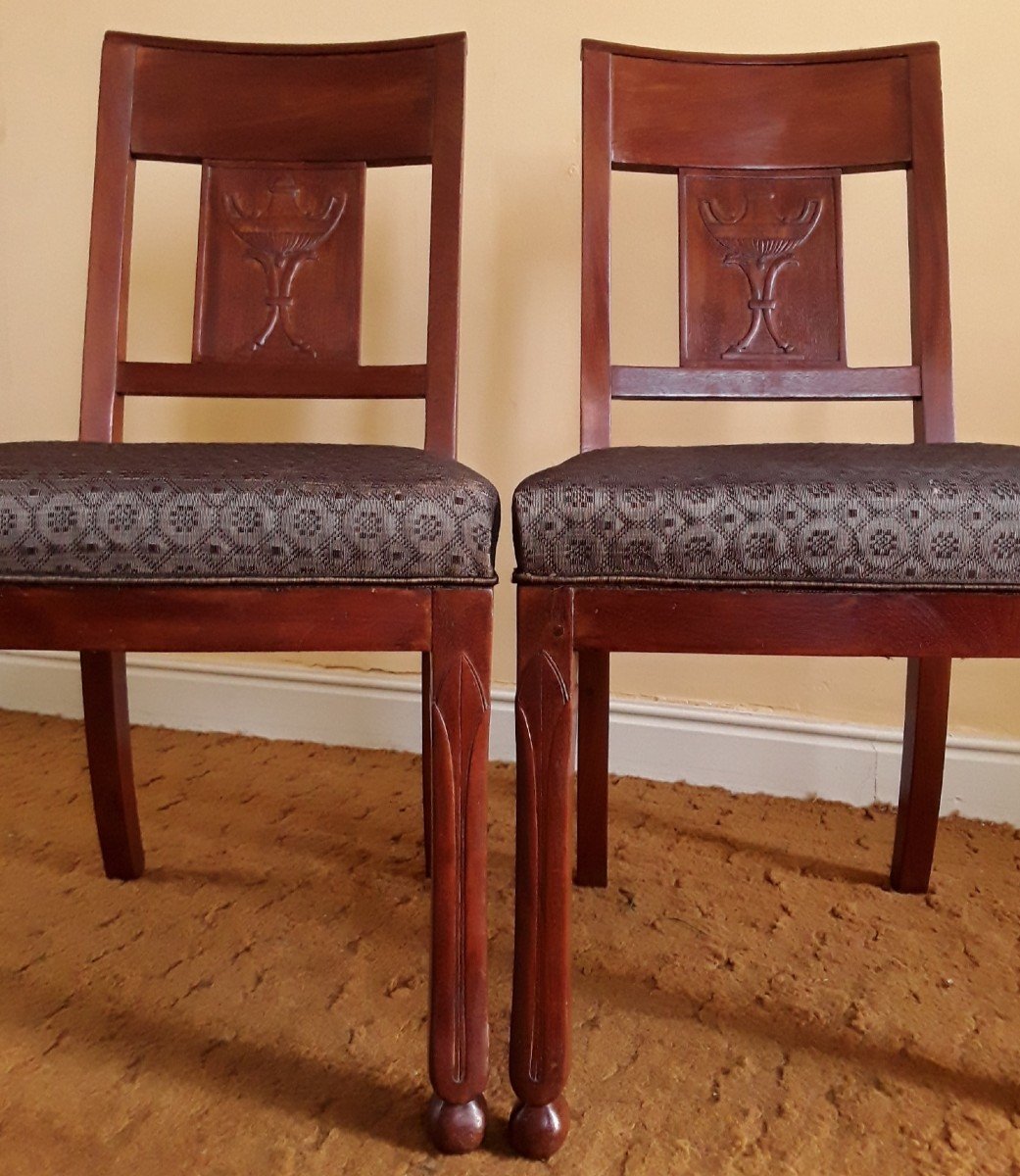 Paire De Chaises à l'Antique. Estampillées Loret.