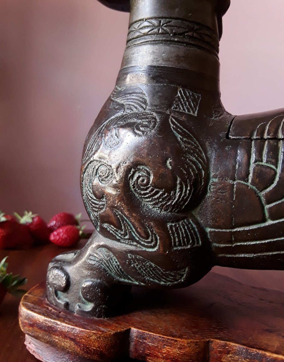 19th Century Chinese Sculpture. “gryphon.”-photo-3