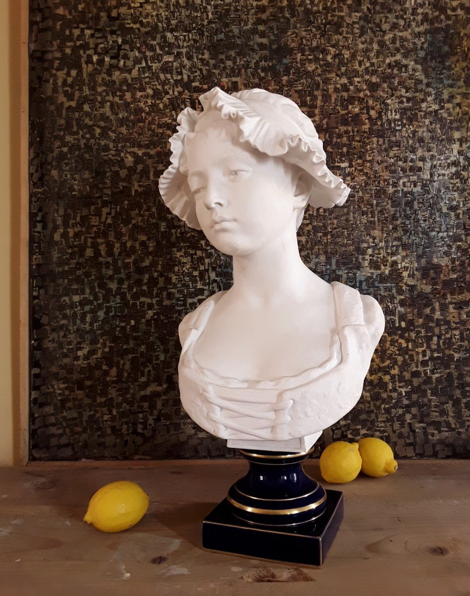 "young Girl With A Bonnet". Large Sculpture By E. Troili. -photo-4