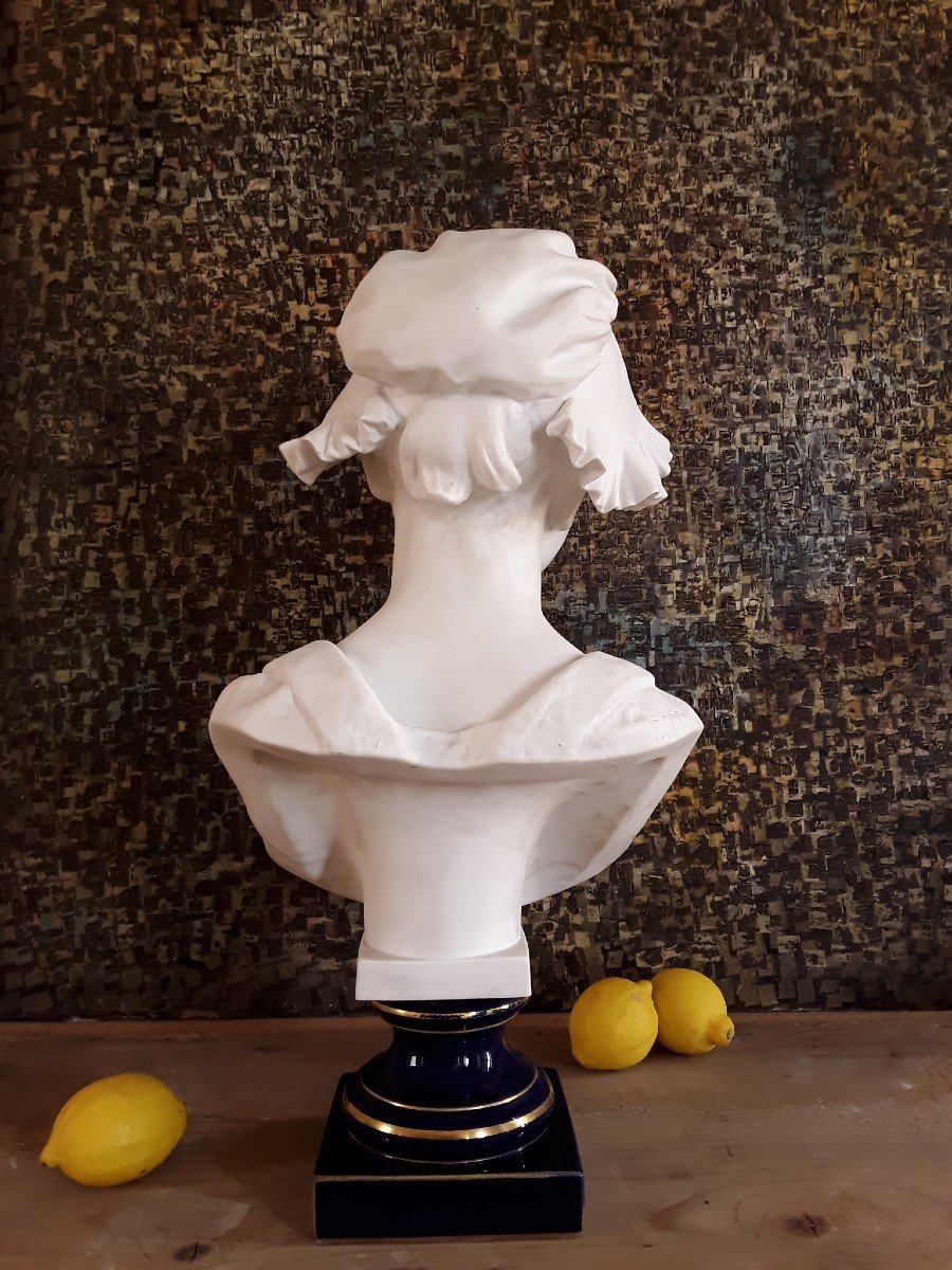 "young Girl With A Bonnet". Large Sculpture By E. Troili. -photo-5