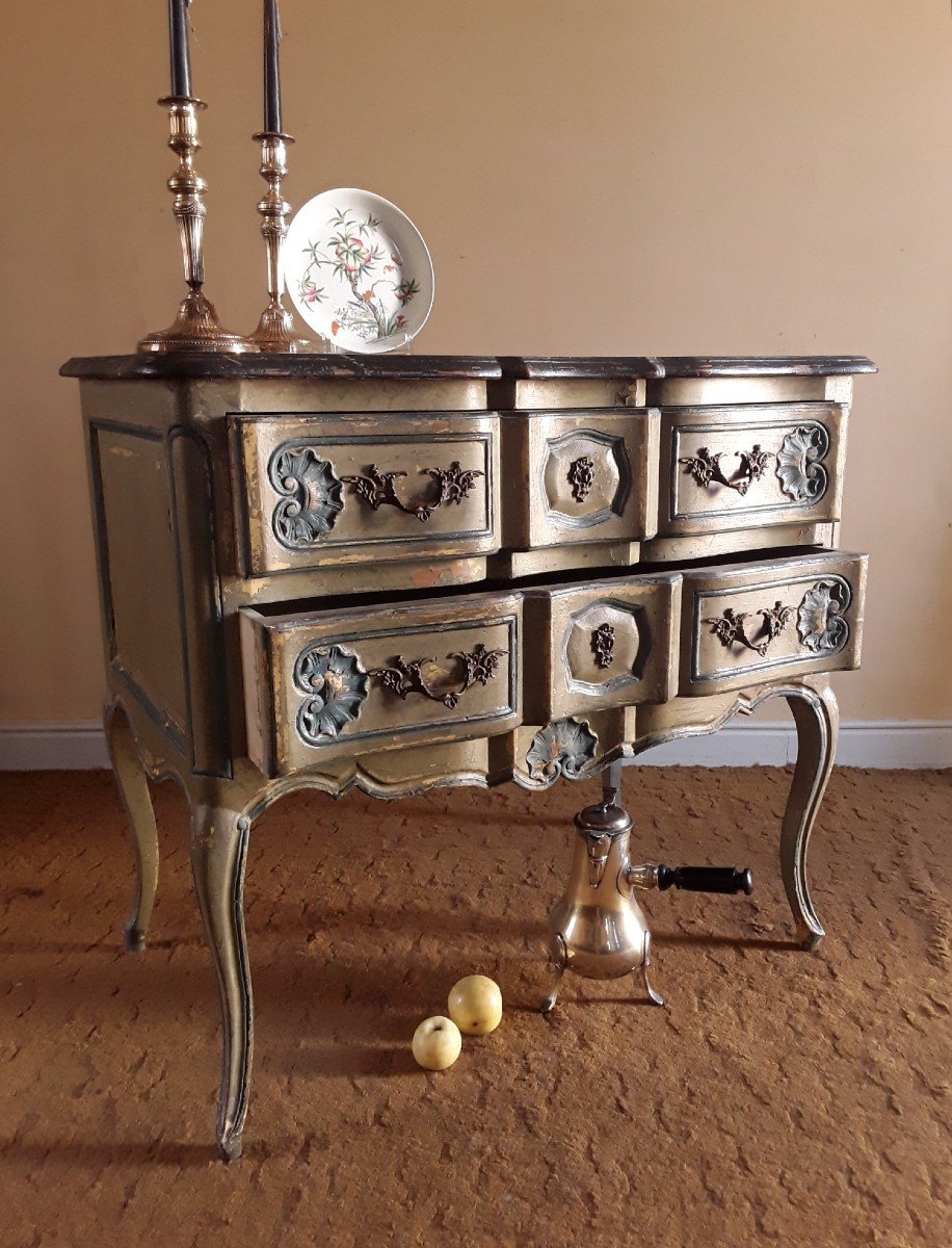 Commode En Bois Laqué De Style L XV .-photo-4