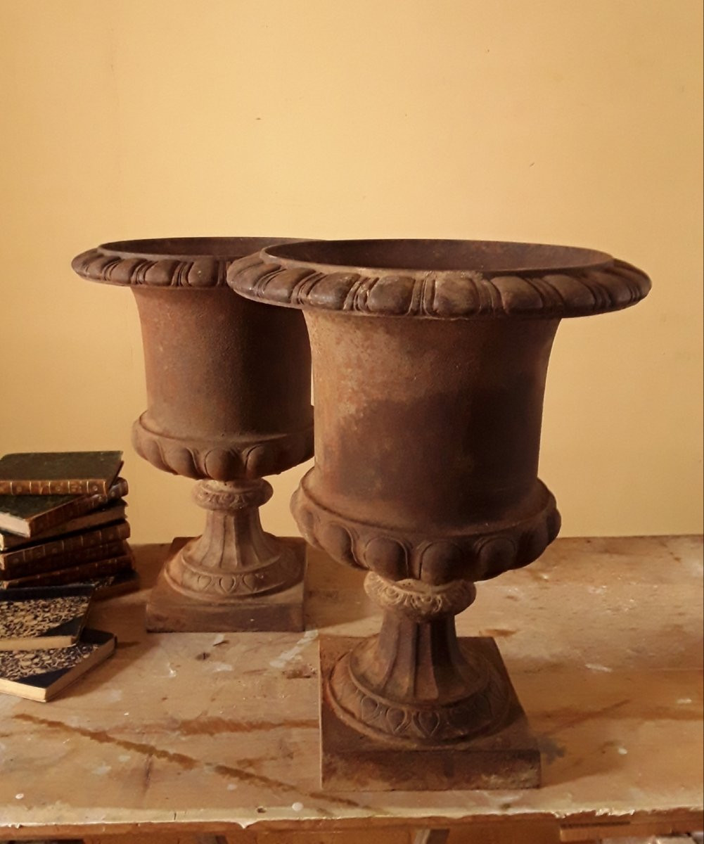 Pair Of 19th Century Medici Vases. H 46 Cm.-photo-1