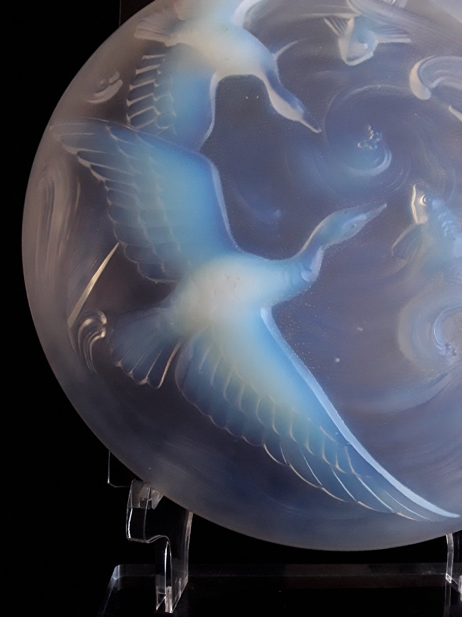 Opalescent Glass Bowl From The Art Deco Period. -photo-7