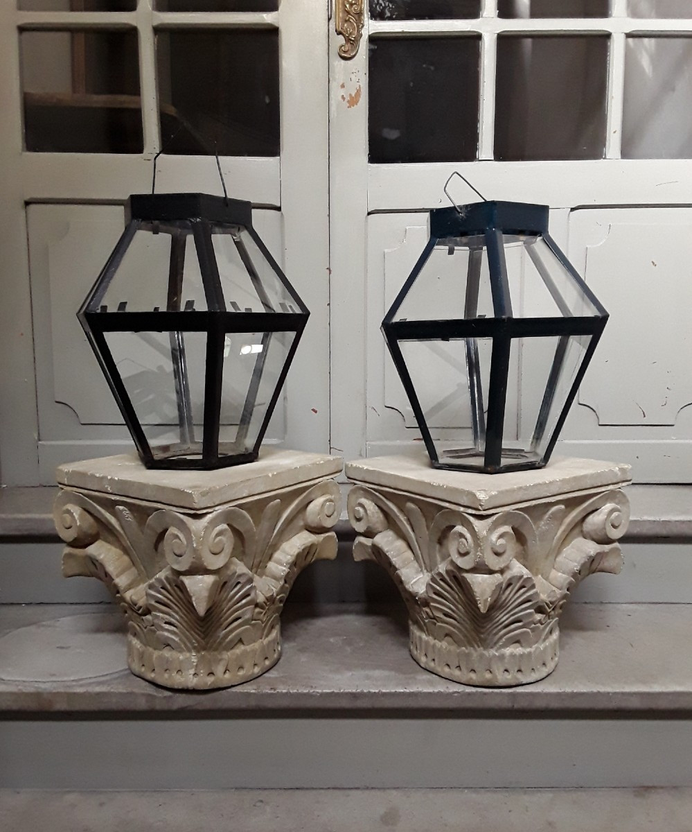 Paire de chapiteaux en pierre sculptée.  Époque XIX ème.-photo-7