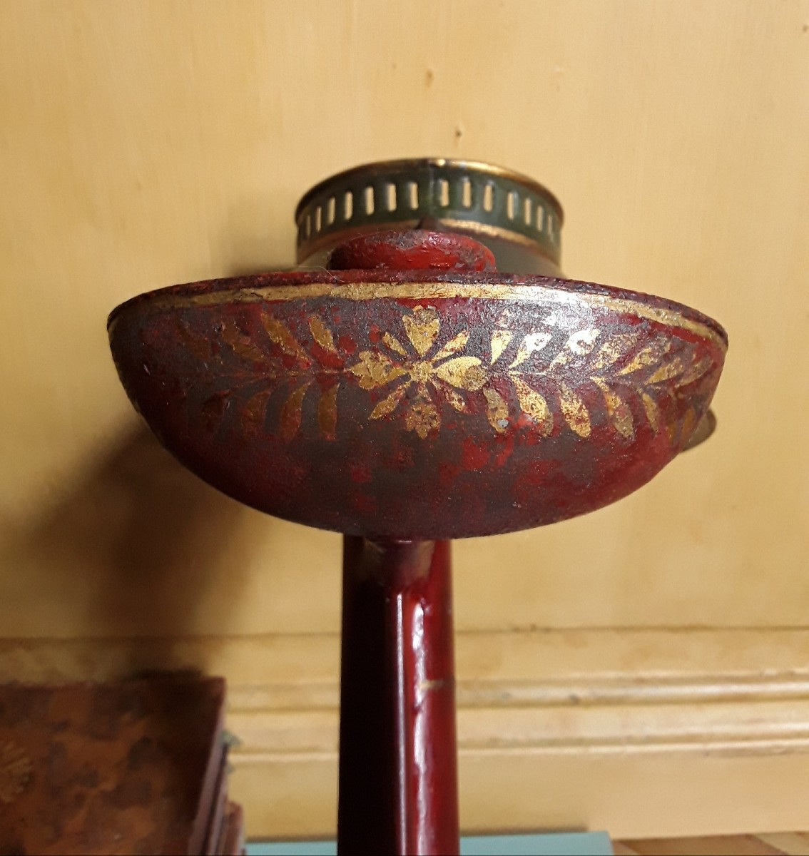 Oil Lamp. Painted Sheet Metal From The Directoire Period. -photo-4