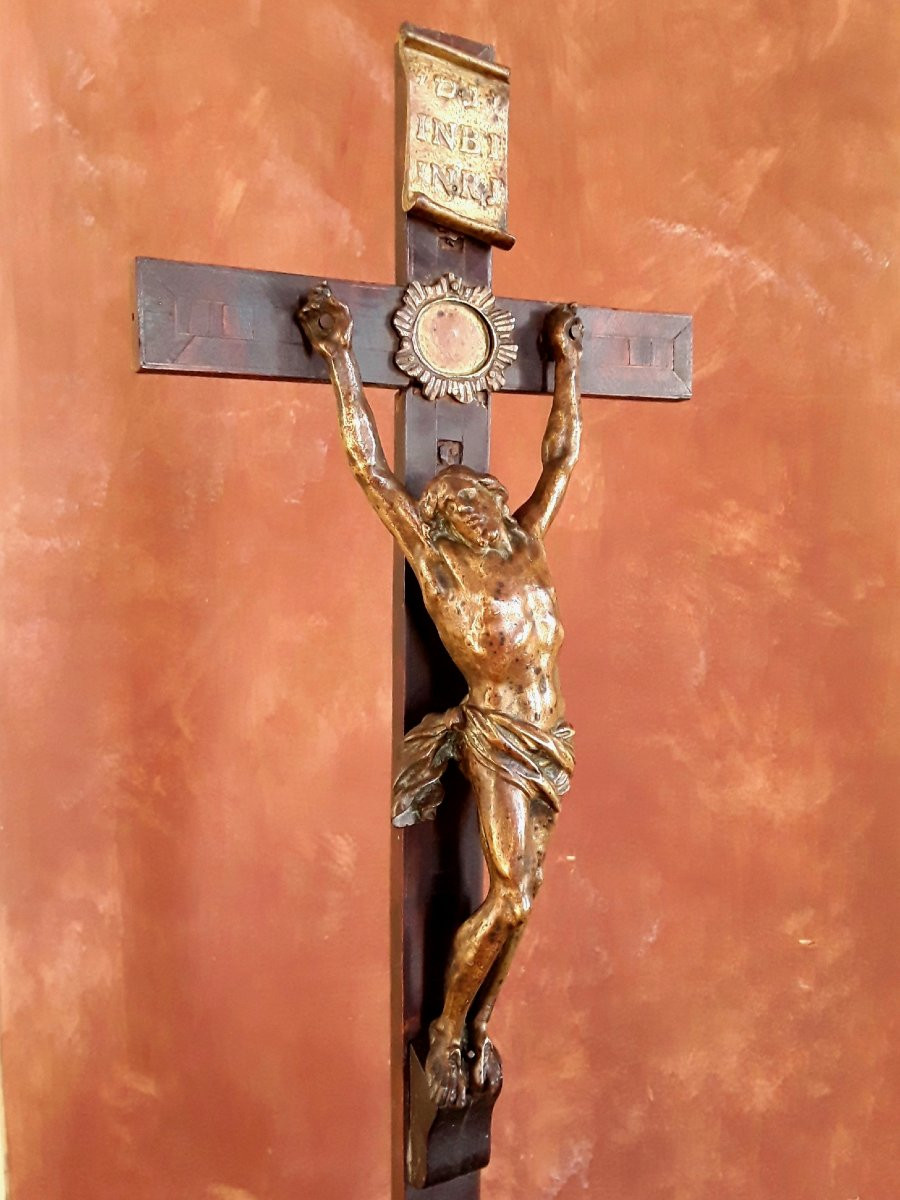 Large Baroque Crucifix. Circa 1700.-photo-3