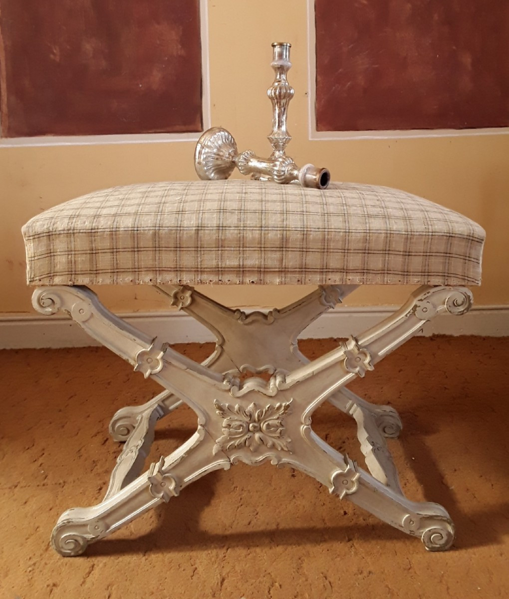 Grand tabouret en X , dît ployant. Époque XIX ème.