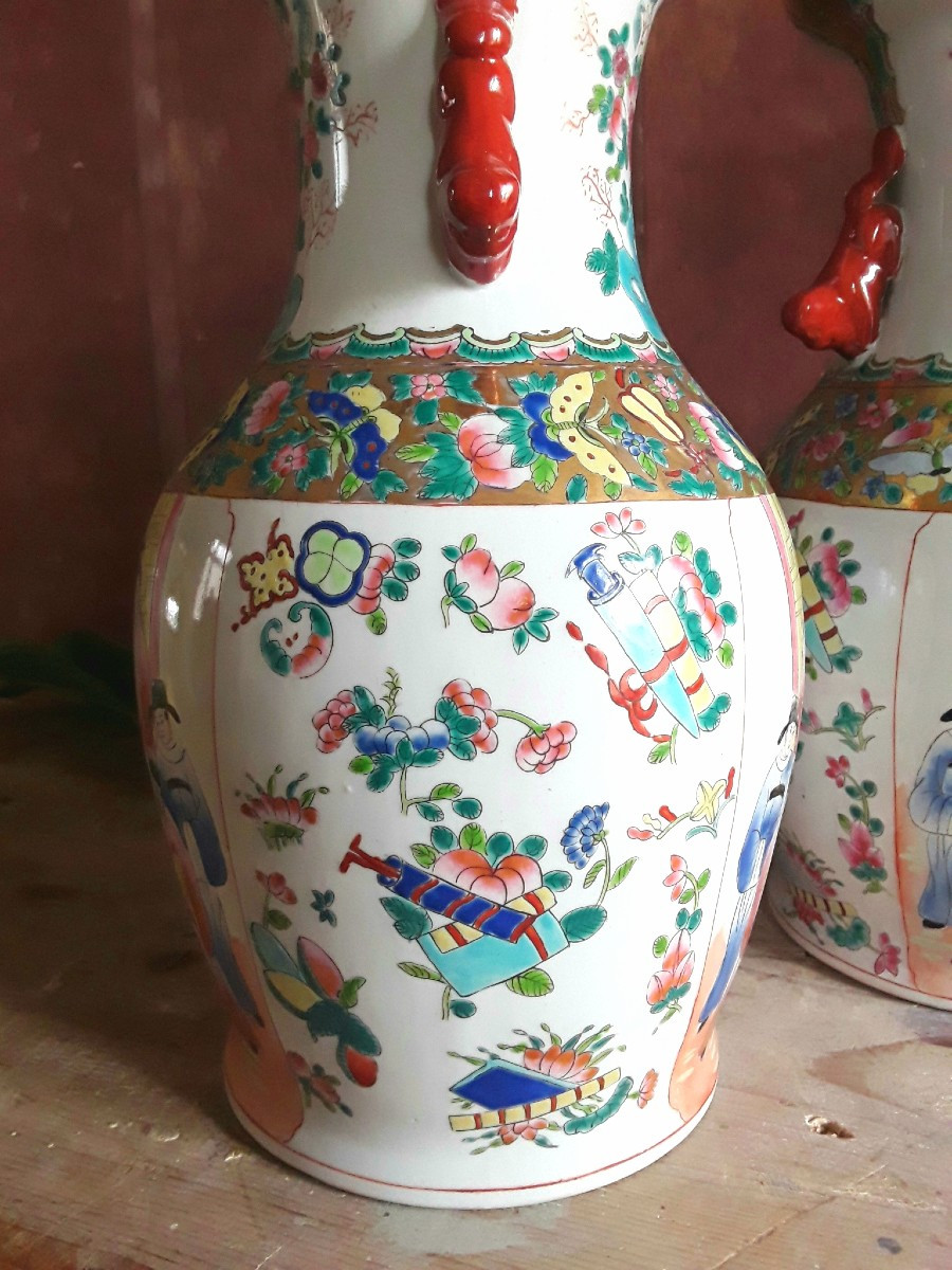 Chine XX ème. Paire de vases en porcelaine. -photo-7