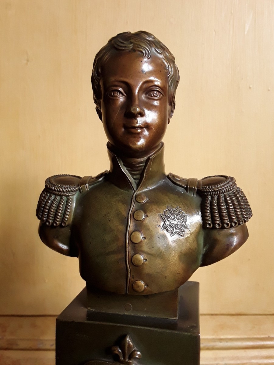 Buste en bronze du Duc de Bordeaux. (HENRI V).-photo-4